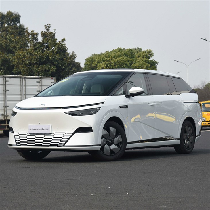 XPeng X9 RWD Long Range Electric MPV