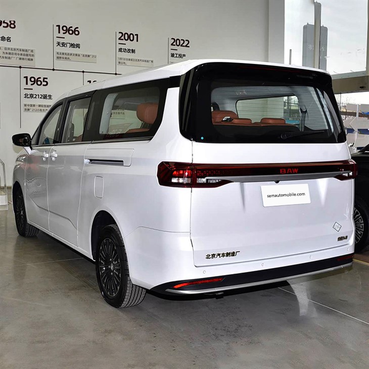 BAW M8 MPV EV 2026 high quality